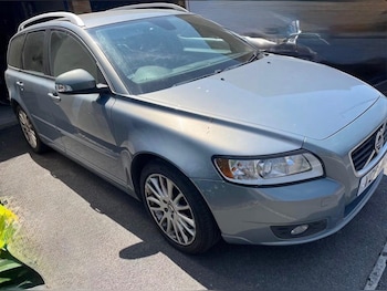 Used Volvo V50 2011 for sale - 79362491: Photo