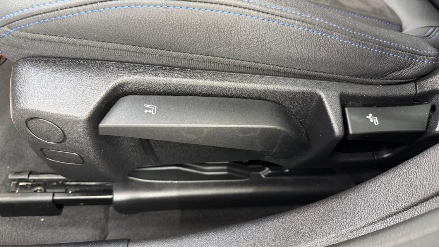 Used BMW i4 2023 for sale - 77417196: Photo 68