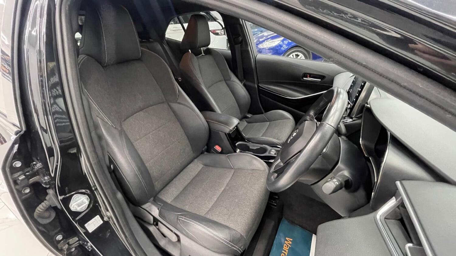 Used Toyota Corolla 2021 for sale - 76312360: Photo 22