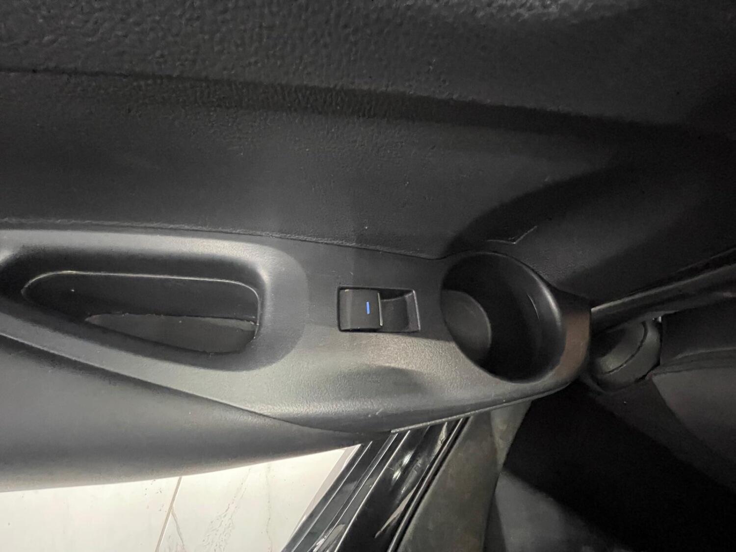 Used Toyota Corolla 2021 for sale - 76312360: Photo 34