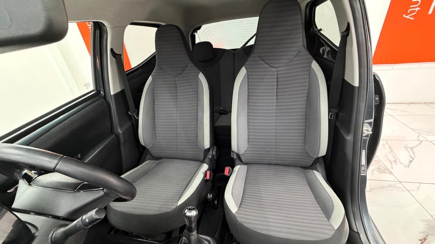 Used Toyota AYGO 2018 for sale - 77080789: Photo 46