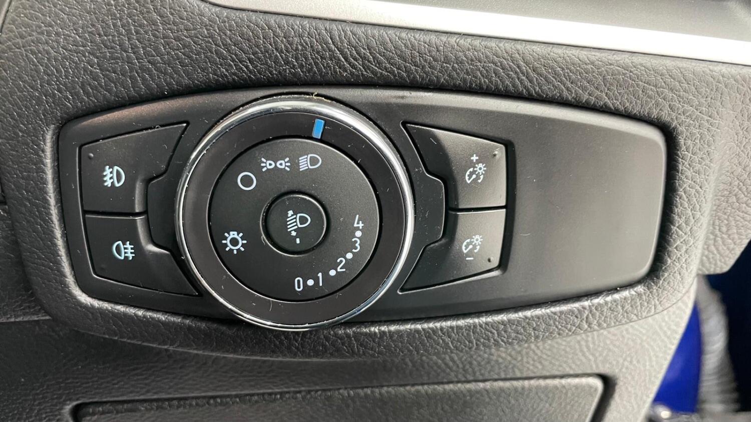 Used Ford Galaxy 2018 for sale - 76096969: Photo 48