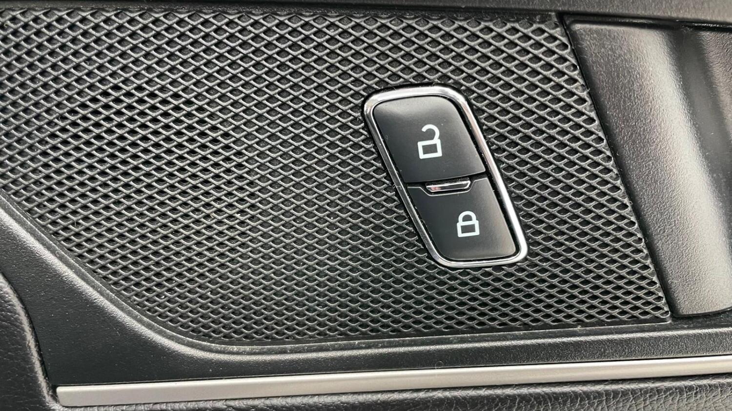 Used Ford Galaxy 2018 for sale - 76096969: Photo 59