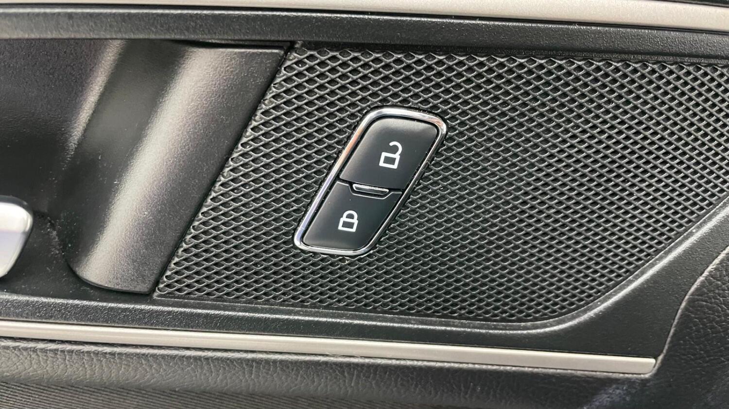 Used Ford Galaxy 2018 for sale - 76096969: Photo 64