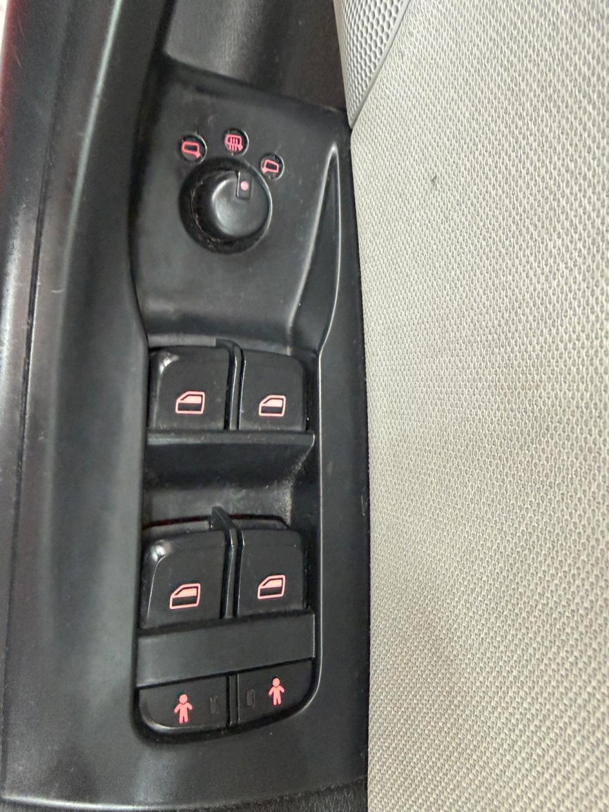 Used Audi Q3 2014 for sale - 76935361: Photo 41