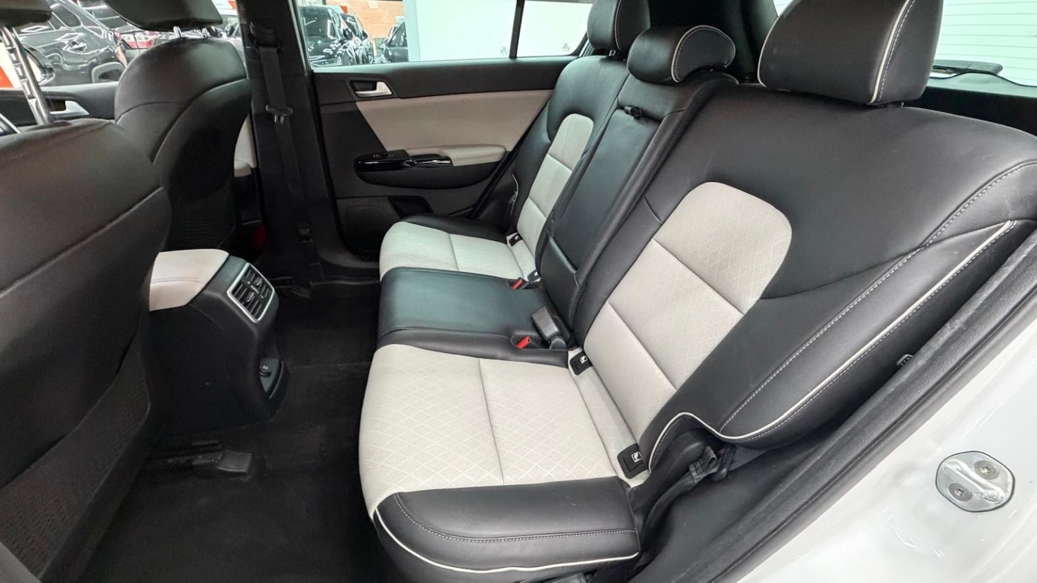 Used Kia Sportage 2017 for sale - 76662776: Photo 59