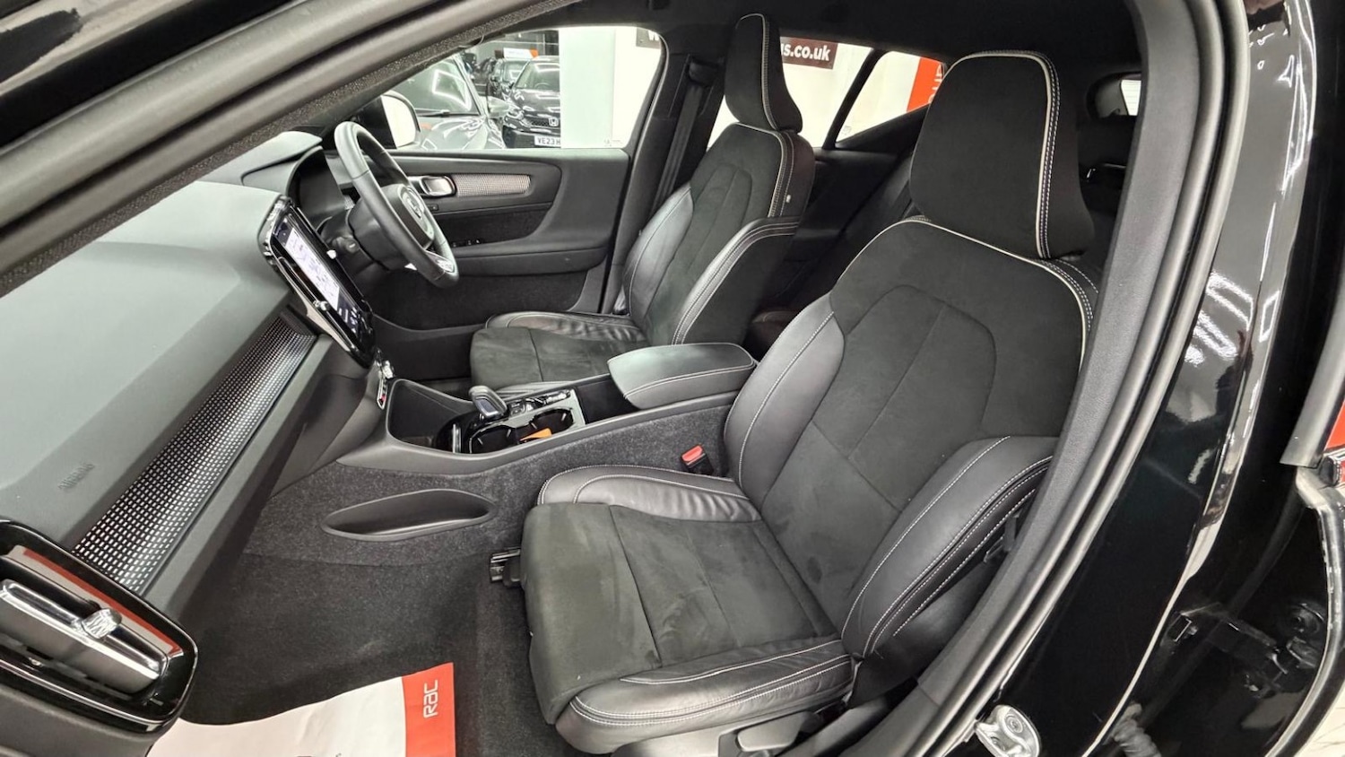 Used Volvo XC40 2022 for sale - 77001562: Photo 57