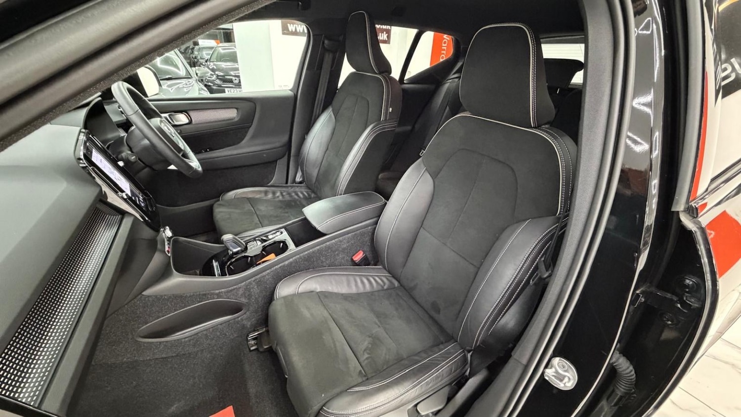 Used Volvo XC40 2022 for sale - 77001562: Photo 59