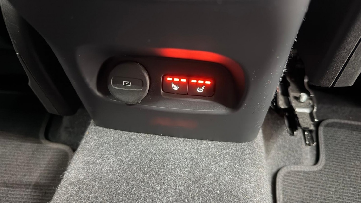 Used Volvo XC40 2022 for sale - 77001562: Photo 75