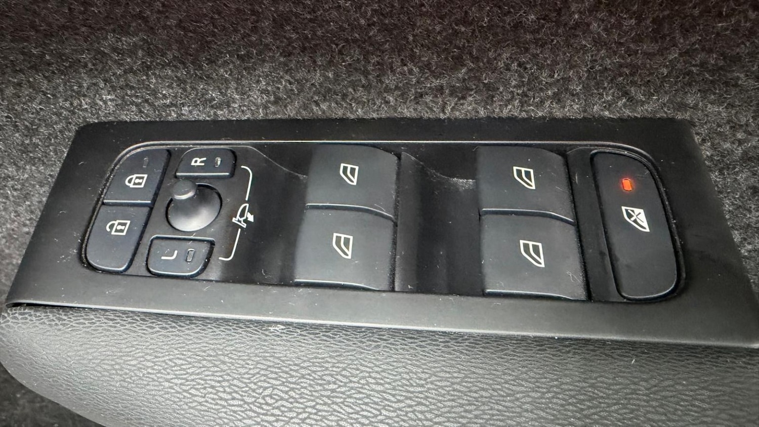 Used Volvo XC40 2022 for sale - 77001562: Photo 88