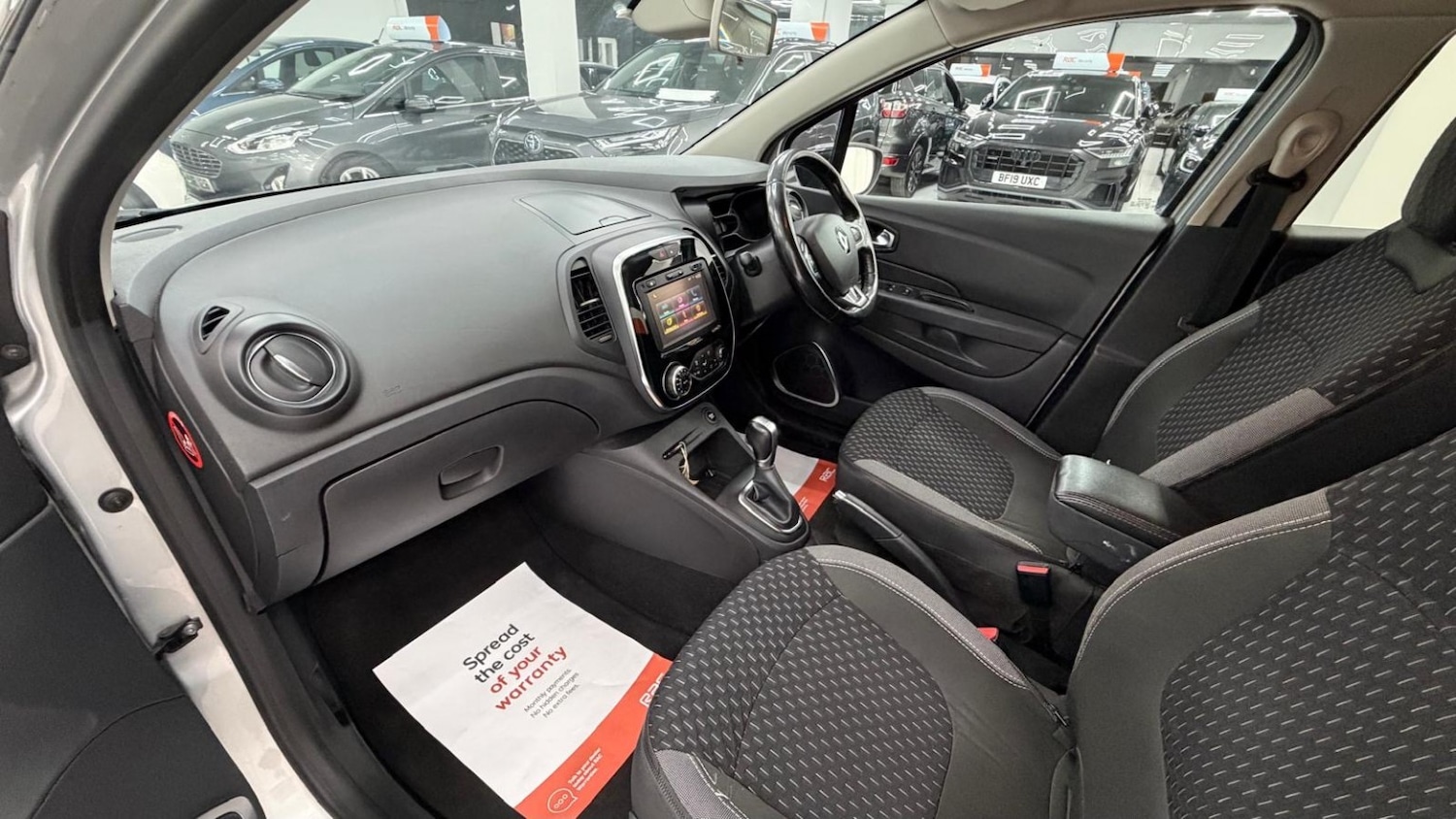 Used Renault Captur 2018 for sale - 76504696: Photo 33