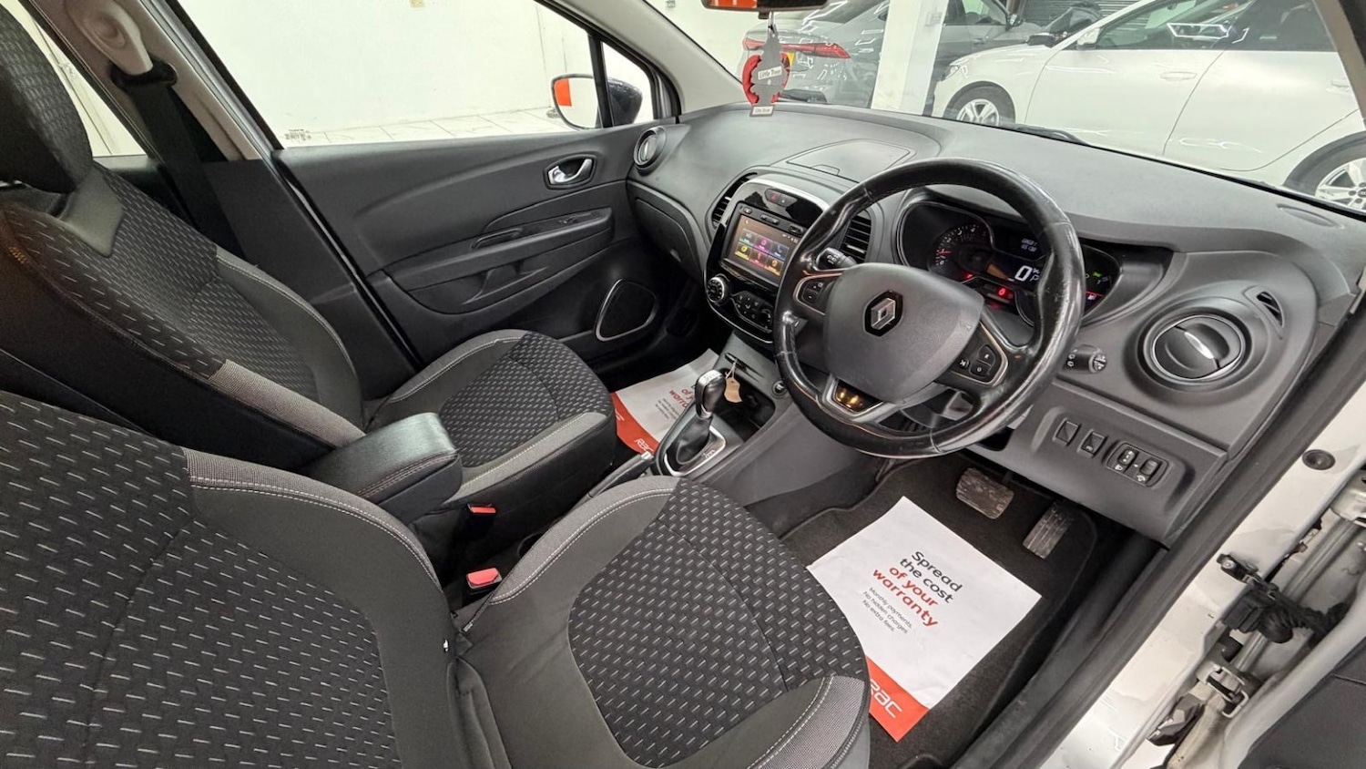 Used Renault Captur 2018 for sale - 76504696: Photo 38