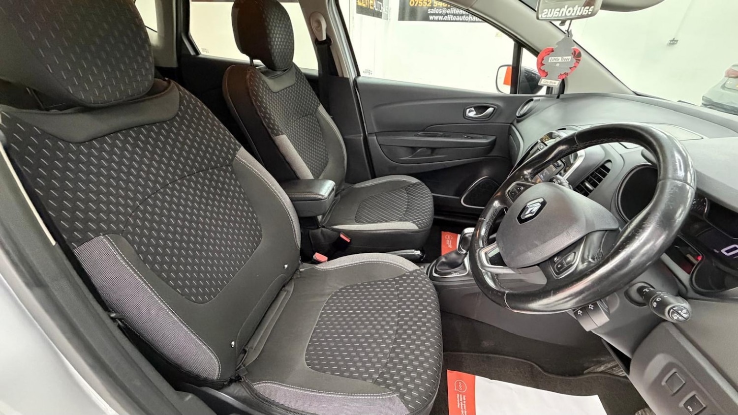 Used Renault Captur 2018 for sale - 76504696: Photo 39