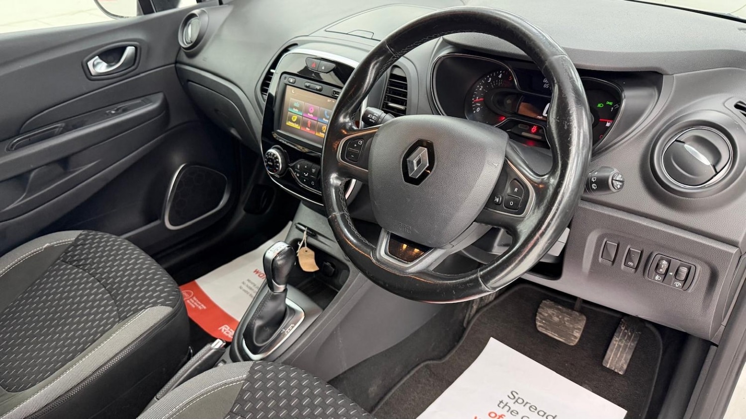 Used Renault Captur 2018 for sale - 76504696: Photo 40