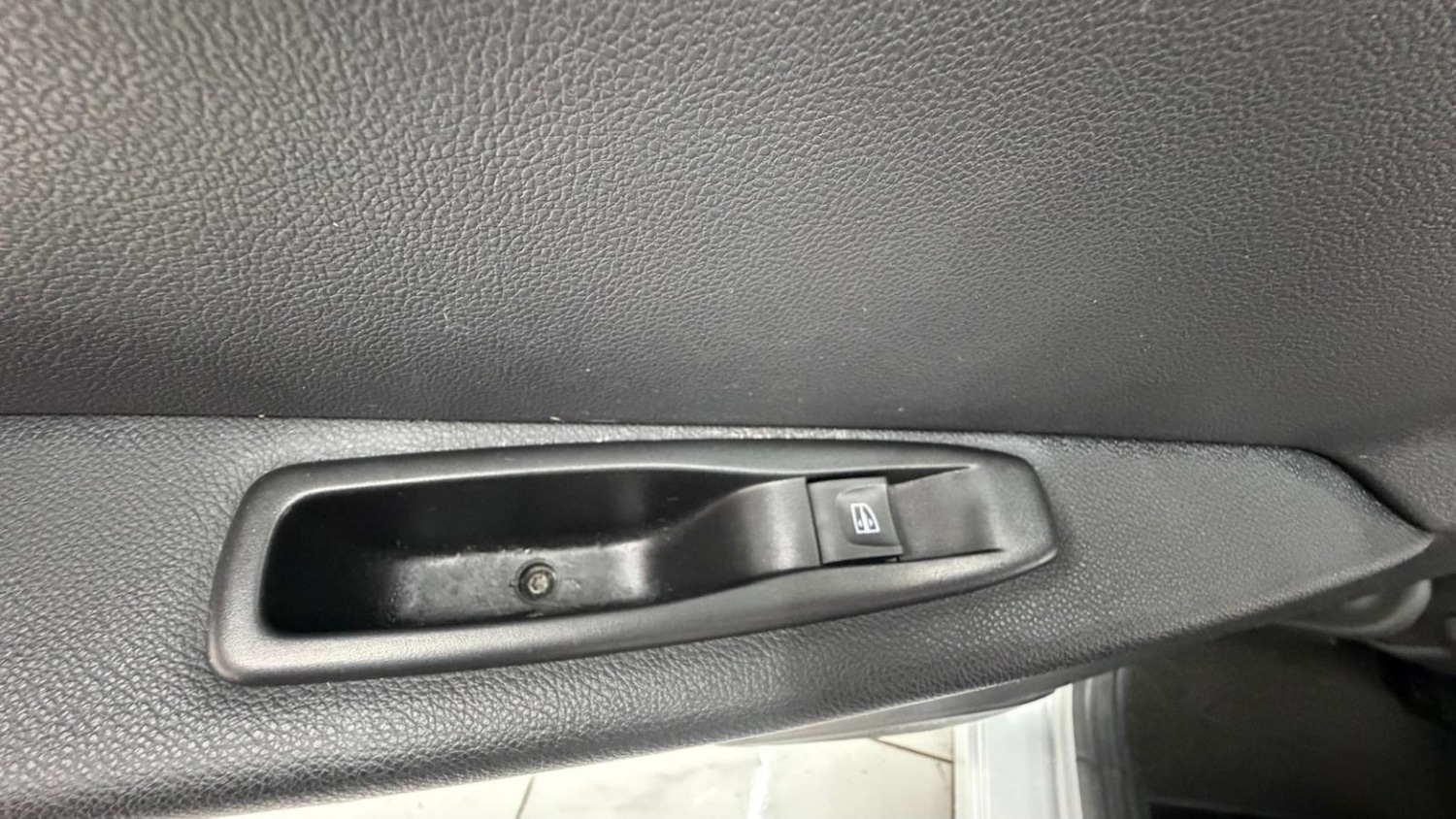 Used Renault Captur 2018 for sale - 76504696: Photo 43