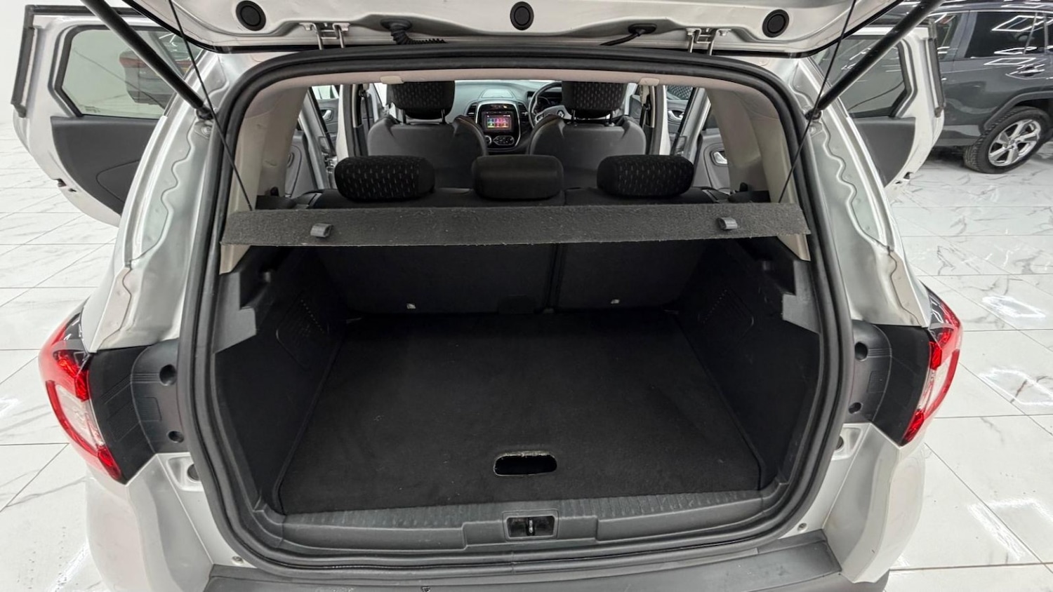 Used Renault Captur 2018 for sale - 76504696: Photo 44