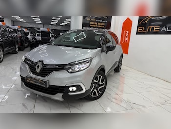 Used Renault Captur 2018 for sale - 76504696: Photo
