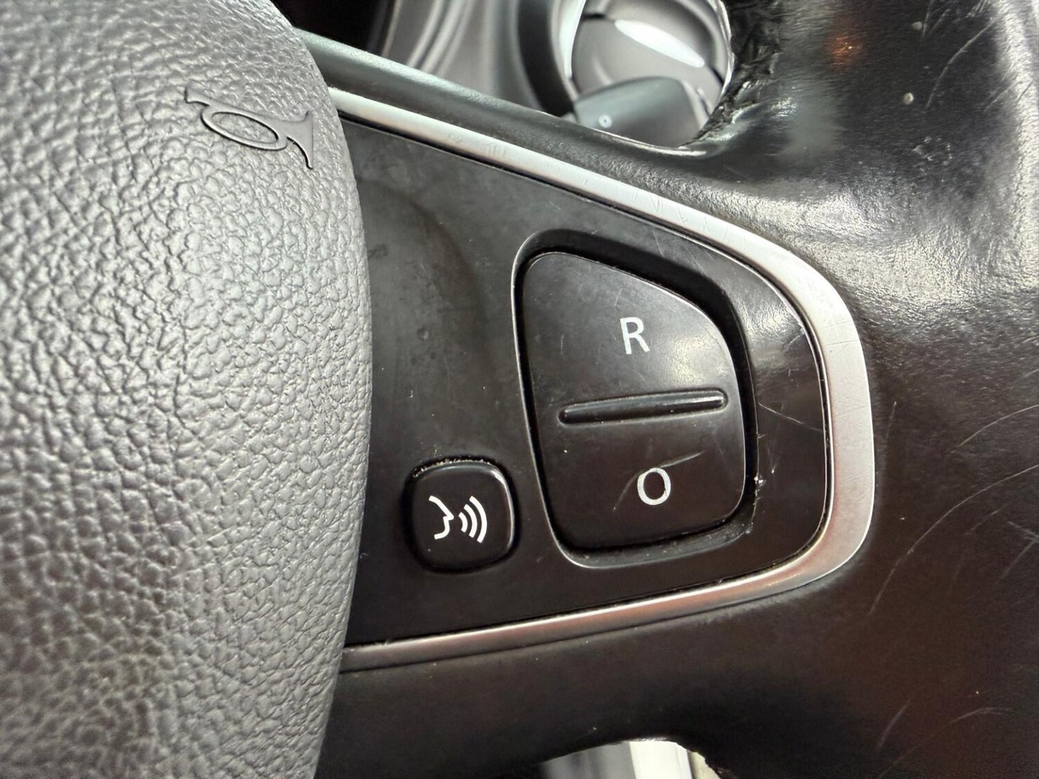 Used Renault Captur 2018 for sale - 76504696: Photo 52