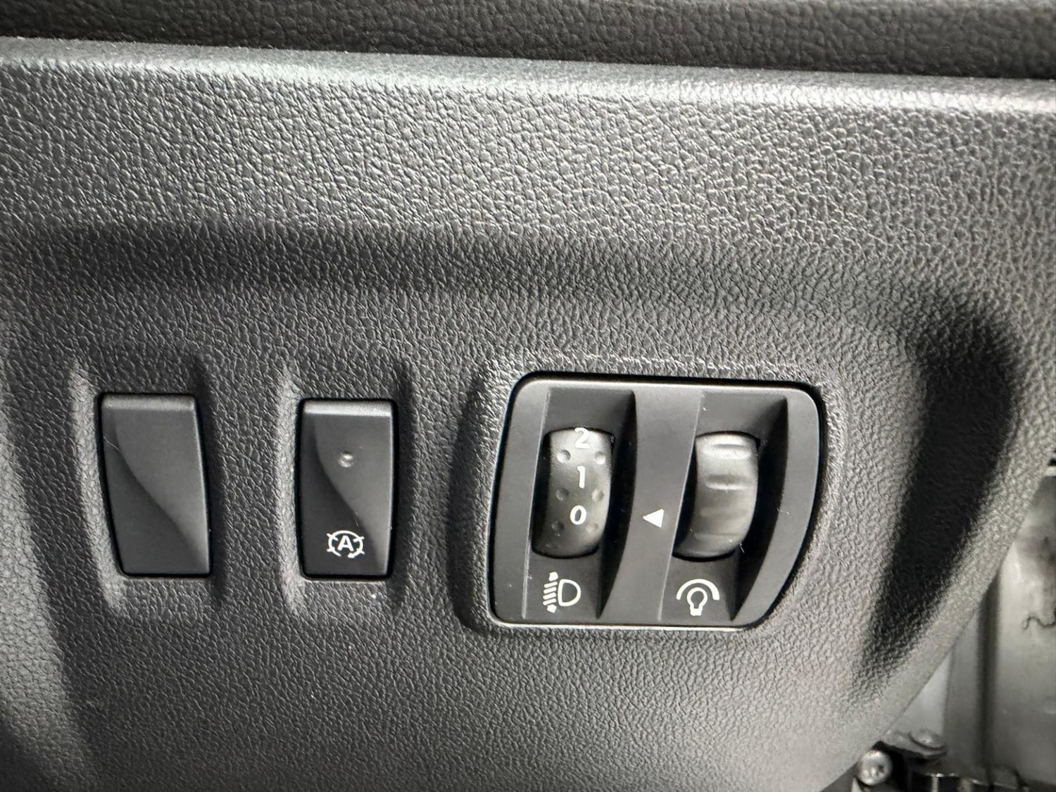 Used Renault Captur 2018 for sale - 76504696: Photo 53