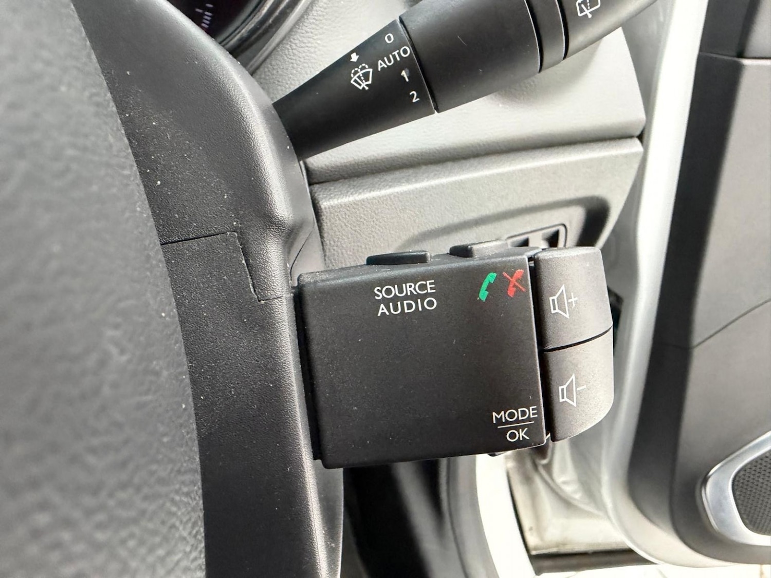 Used Renault Captur 2018 for sale - 76504696: Photo 54