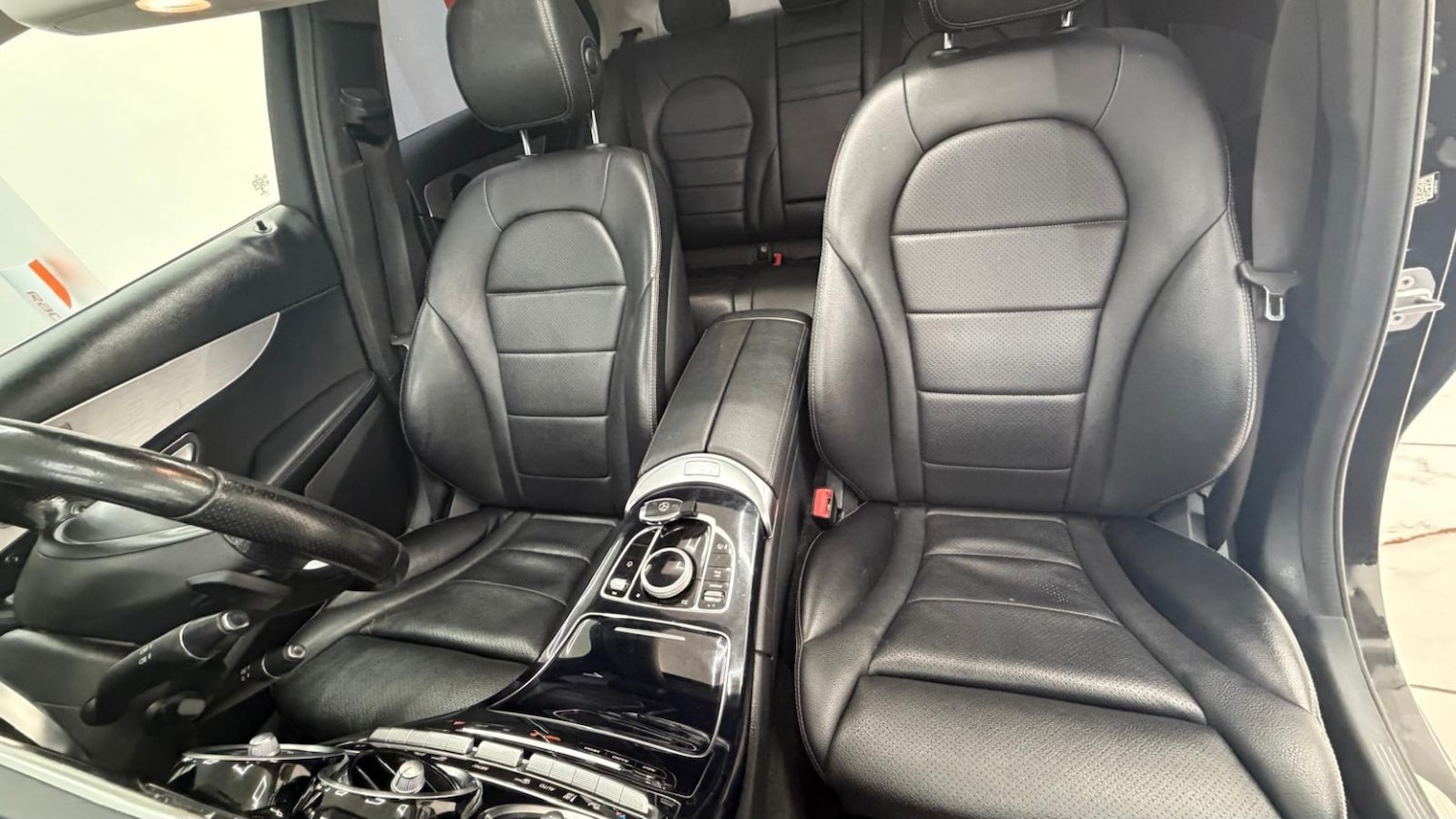 Used Mercedes-Benz C Class 2018 for sale - 77240313: Photo 42