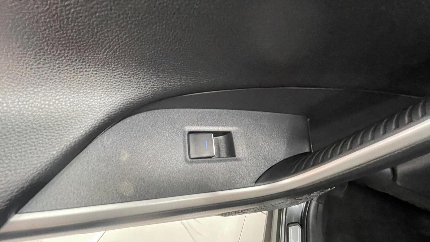 Used Toyota RAV4 2022 for sale - 76699213: Photo 63