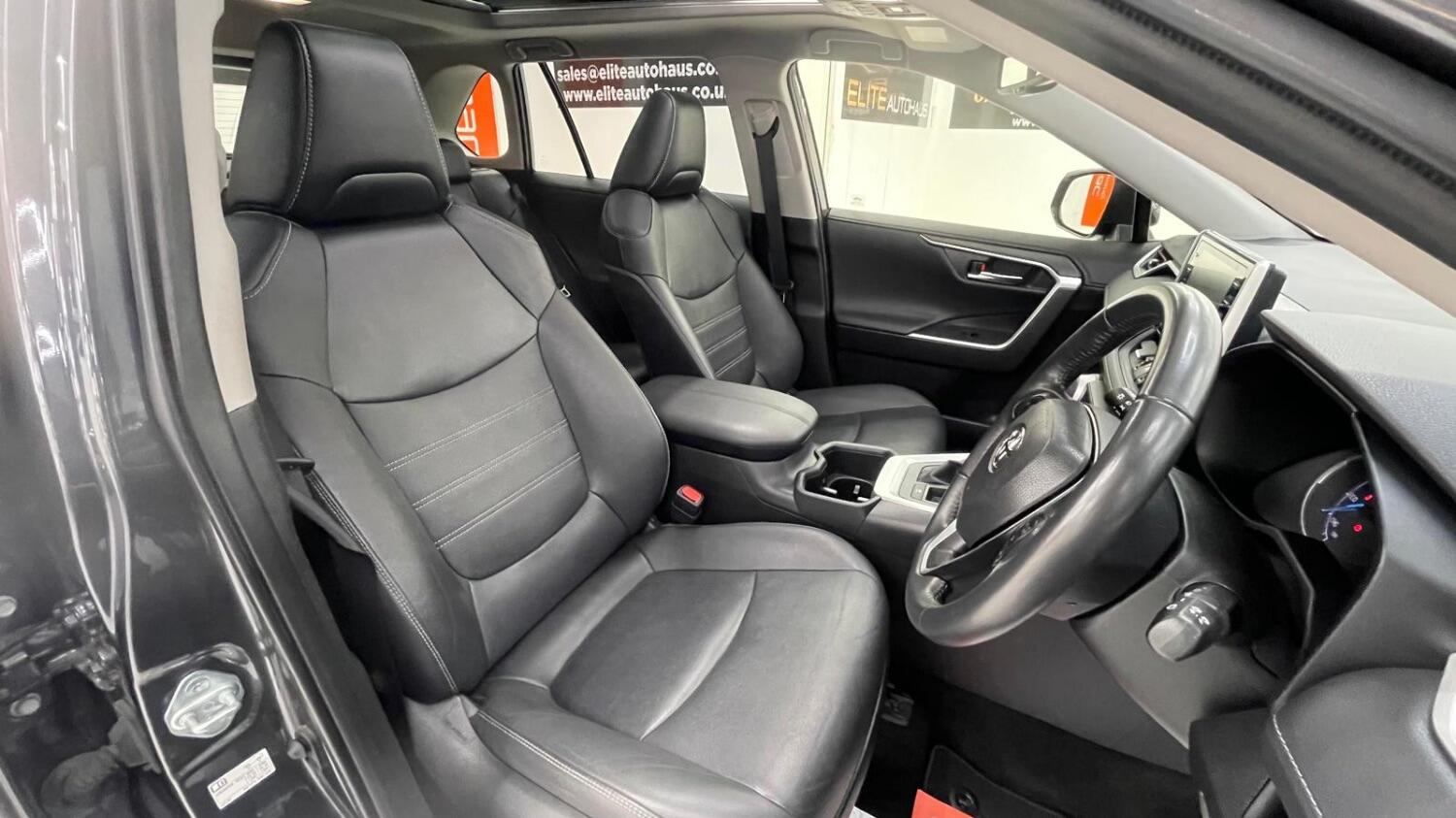 Used Toyota RAV4 2022 for sale - 76699213: Photo 65