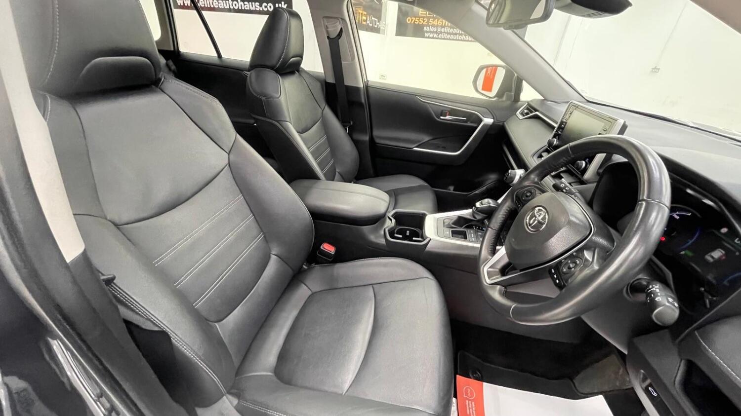 Used Toyota RAV4 2022 for sale - 76699213: Photo 70