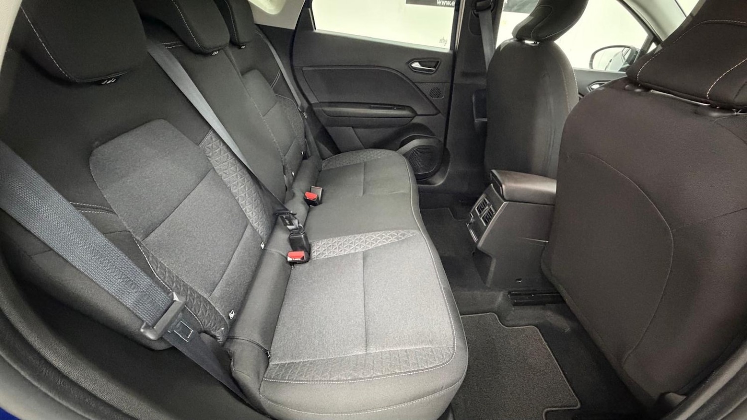 Used Renault Captur 2024 for sale - 76643482: Photo 53