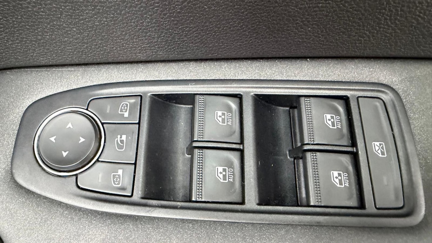 Used Renault Captur 2024 for sale - 76643482: Photo 80