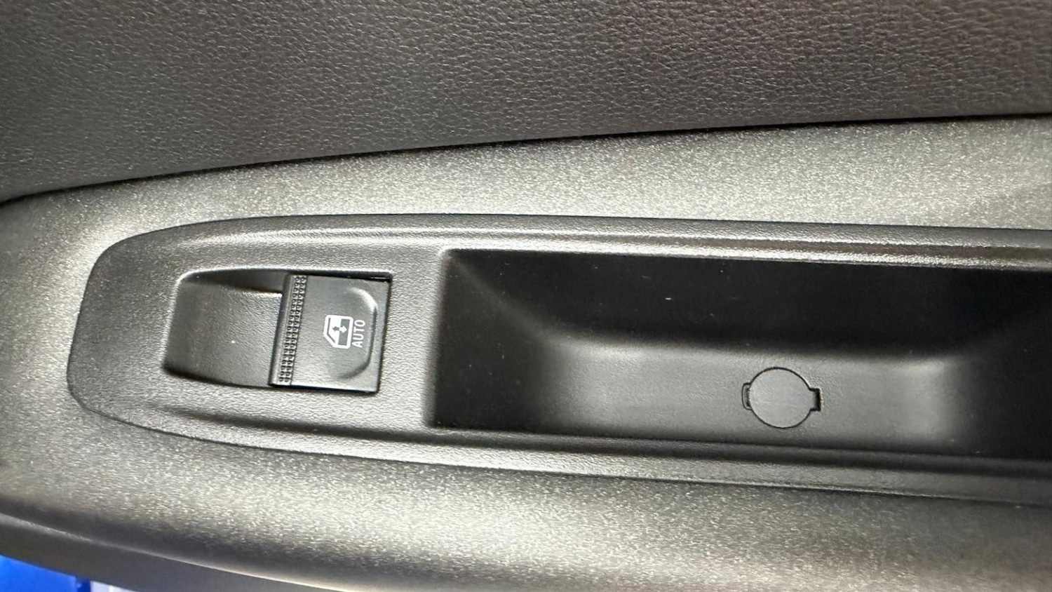 Used Renault Captur 2024 for sale - 76643482: Photo 81