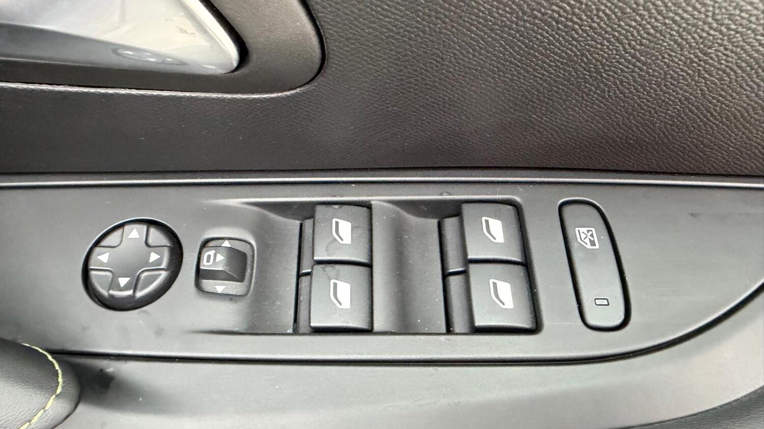 Used Peugeot 208 2022 for sale - 76497589: Photo 43