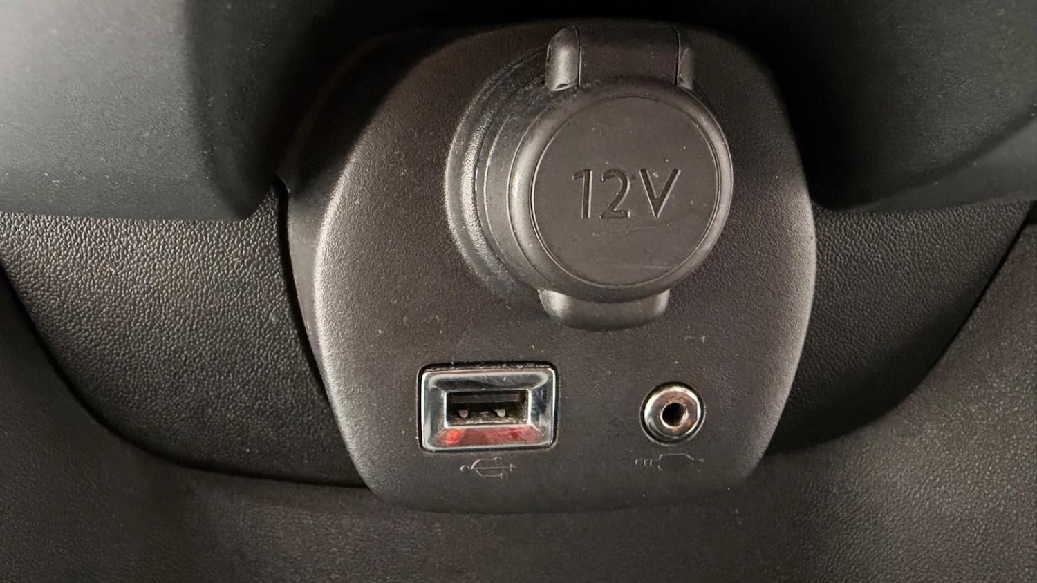 Used Toyota AYGO 2018 for sale - 77240310: Photo 38