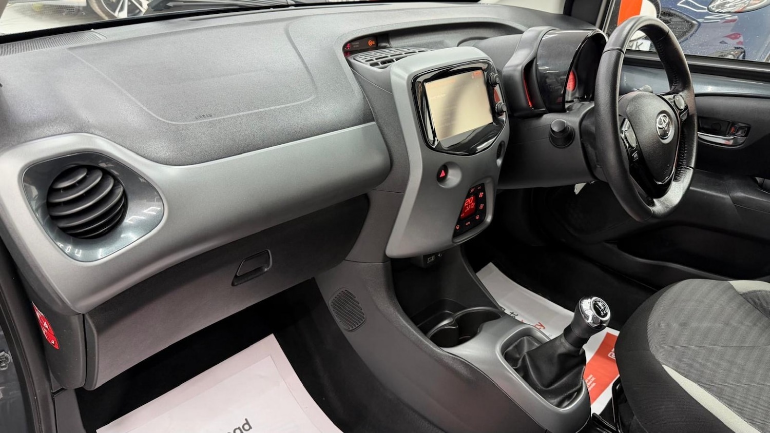 Used Toyota AYGO 2018 for sale - 77240310: Photo 43