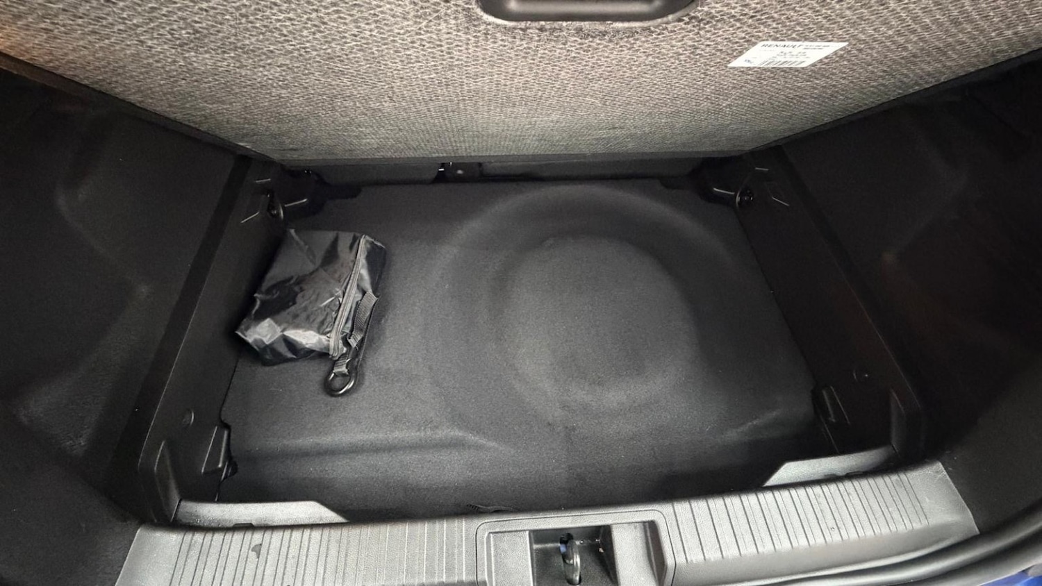 Used Renault Captur 2024 for sale - 76817578: Photo 78