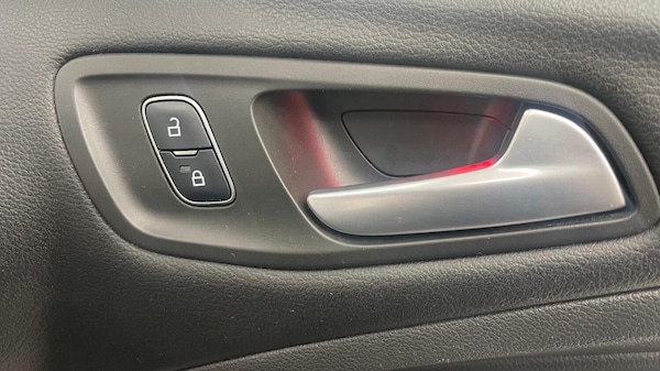 Used Ford Kuga 2017 for sale - 76242863: Photo 80