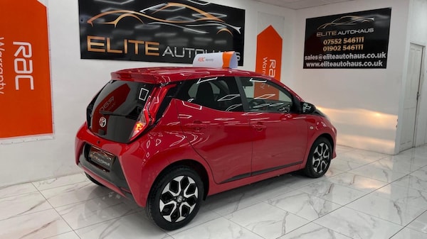 Used Toyota AYGO 2021 for sale - 76242847: Photo 4