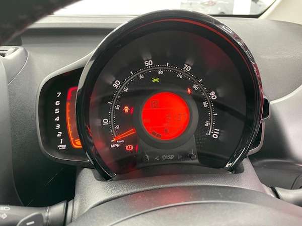 Used Toyota AYGO 2021 for sale - 76242847: Photo 53