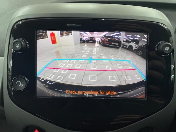 Used Toyota AYGO 2021 for sale - 76242847: Photo 54