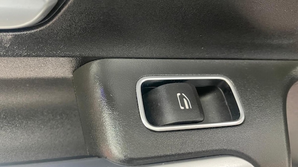 Used Mercedes-Benz GLB 2020 for sale - 76286973: Photo 48