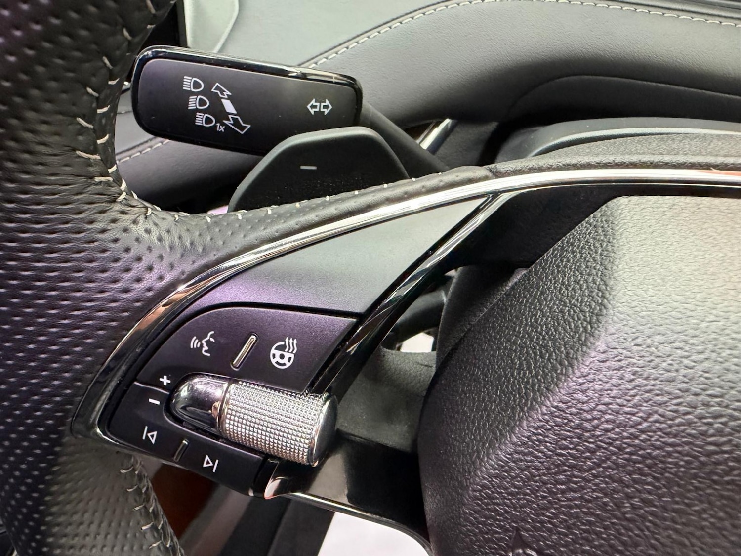 Used Skoda Enyaq 2023 for sale - 77051594: Photo 98