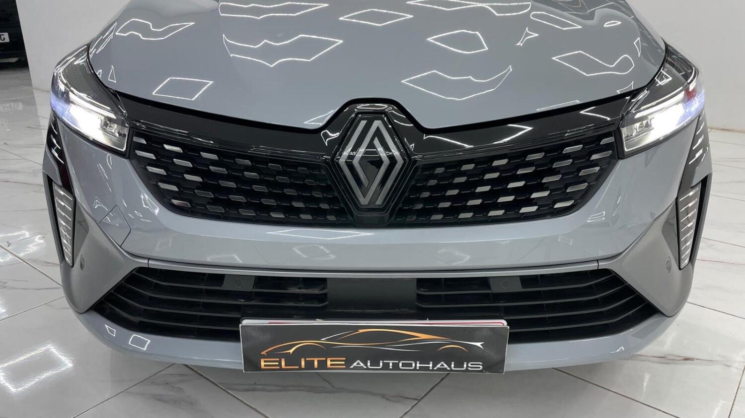 Used Renault Clio 2024 for sale - 76126388: Photo 14