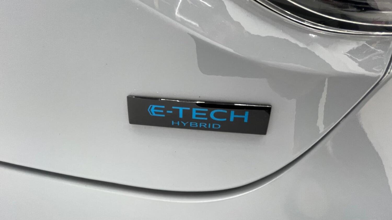 Used Renault Clio 2024 for sale - 76126388: Photo 30