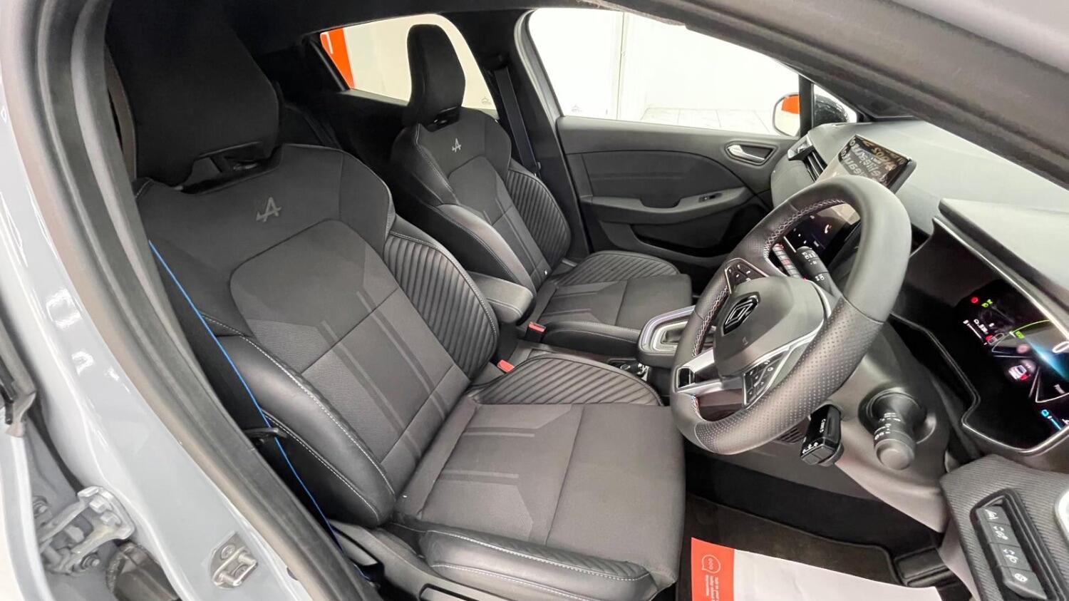 Used Renault Clio 2024 for sale - 76126388: Photo 63