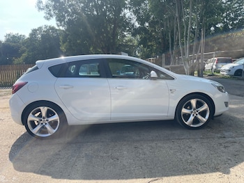 Used Vauxhall Astra 2011 for sale - 75655945: Photo