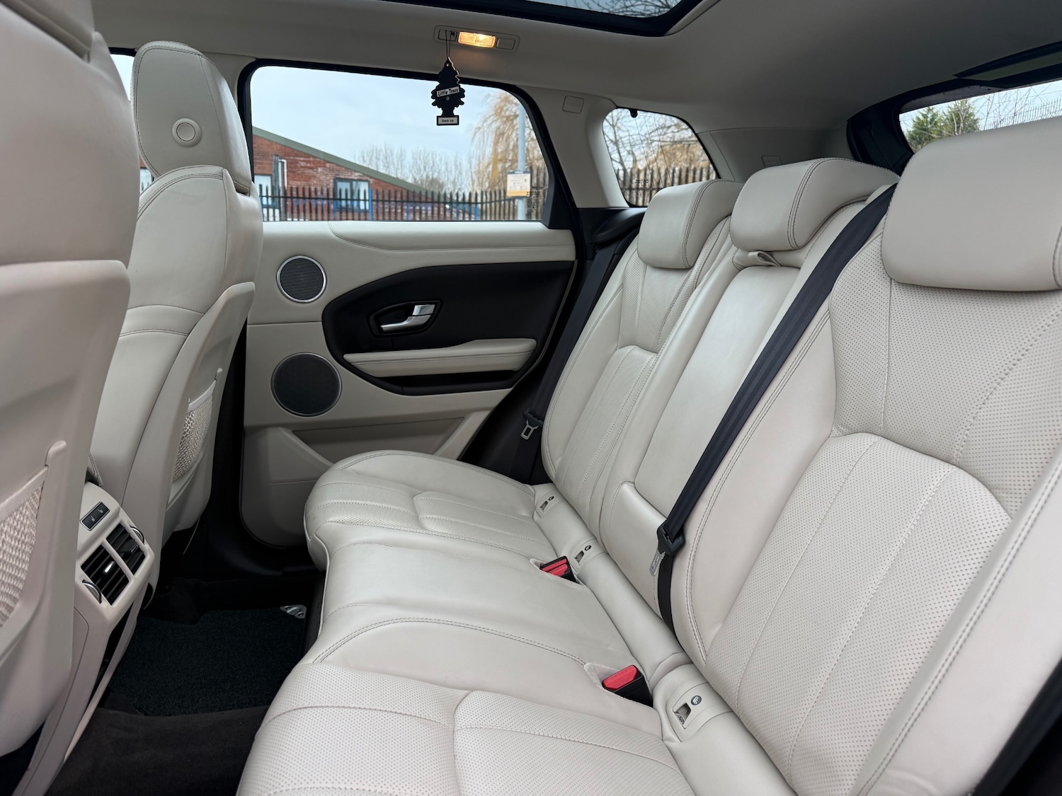 Used Land Rover Range Rover Evoque 2016 for sale - 77223119: Photo 19