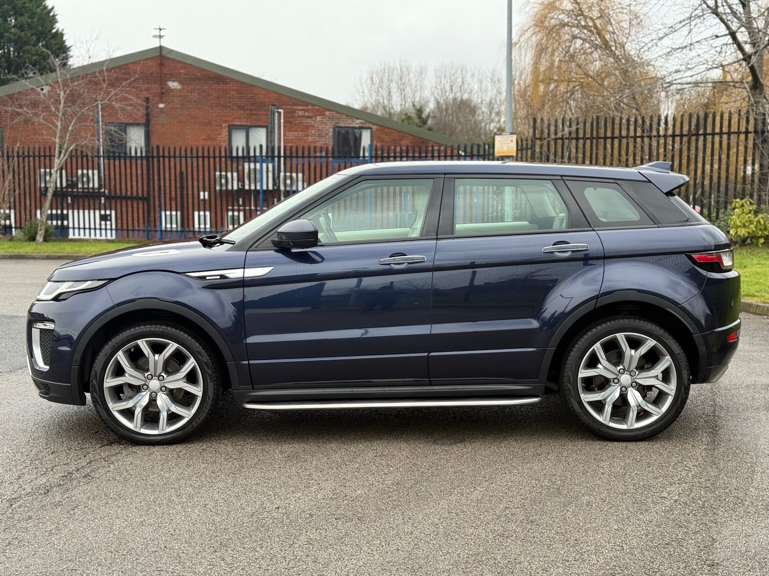 Used Land Rover Range Rover Evoque 2016 for sale - 77223119: Photo 6