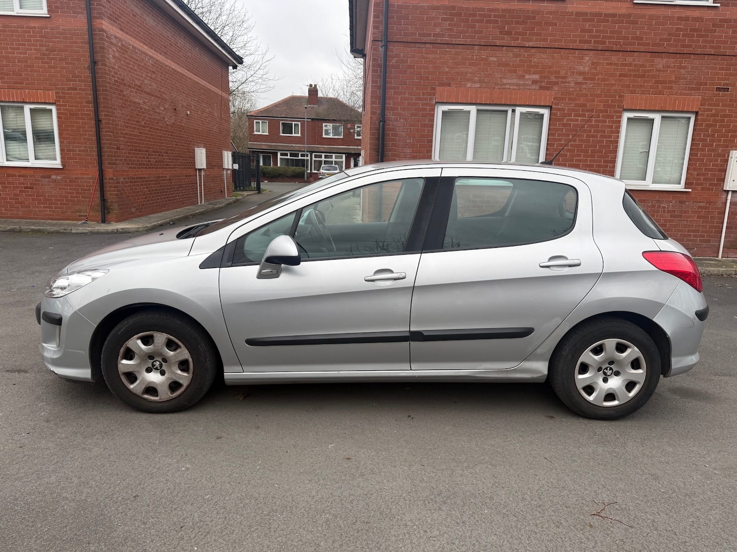 Used Peugeot 308 2010 for sale - 77423827: Photo 4