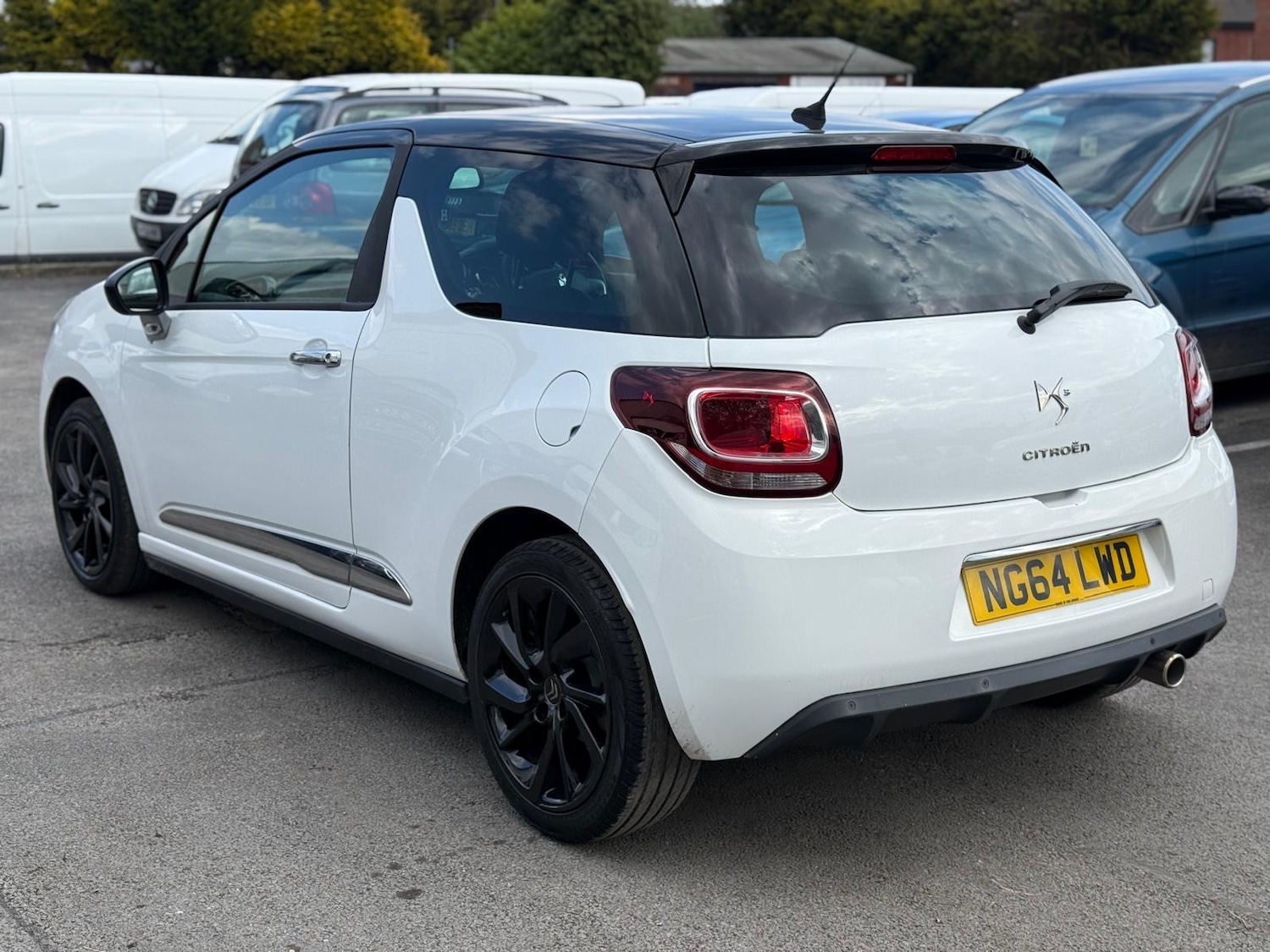 Used Citroen DS3 2015 for sale - 76592965: Photo 5