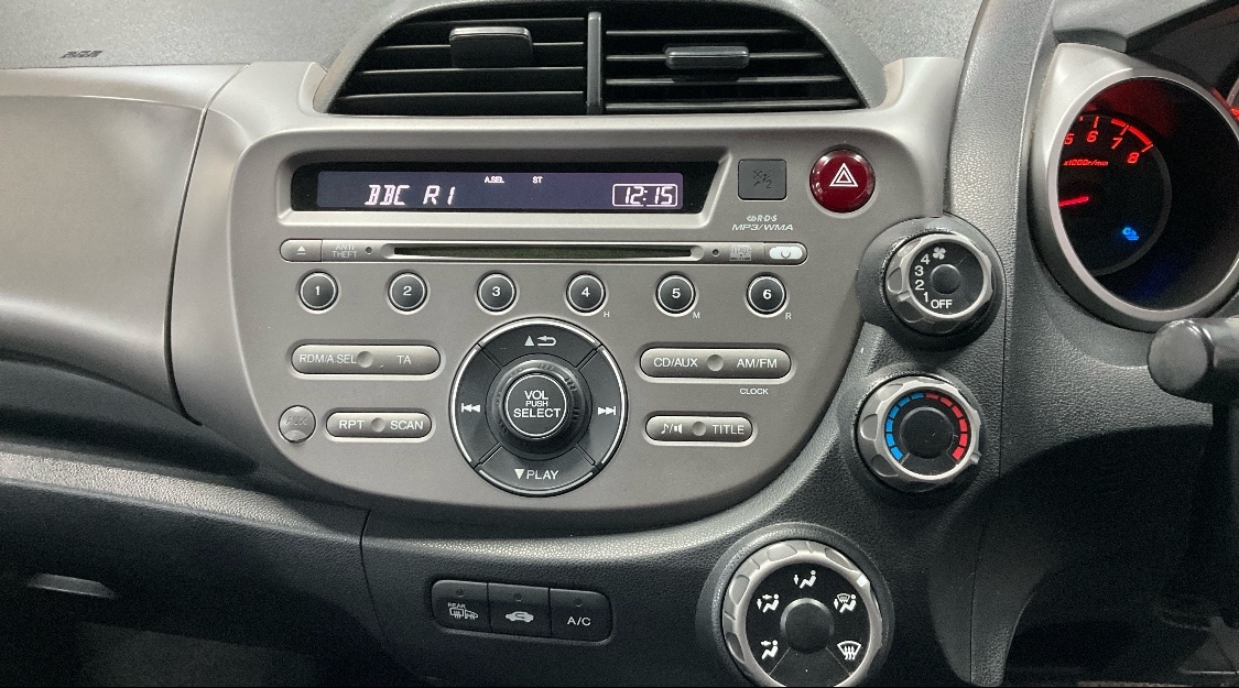 Used Honda Jazz 2009 for sale - 77166175: Photo 9